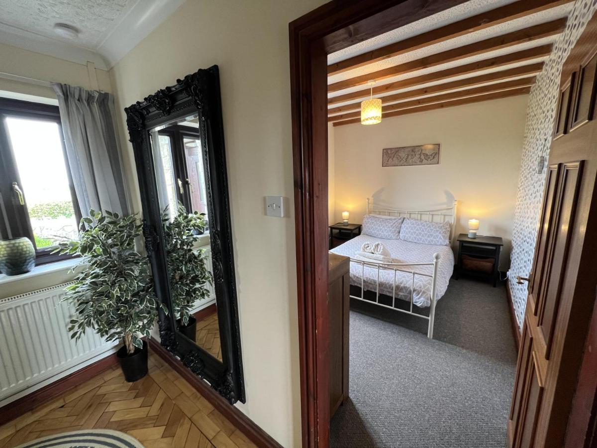 4 Bedroom Detached Farmhouse Mountain Views Beaumaris Exteriör bild